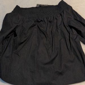 ✏️Cotton On black off the shoulder blouse